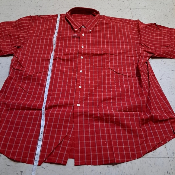 Arrow|  Red Checkered Men's button up collared short sleeved Shirt - Picture 6 of 8